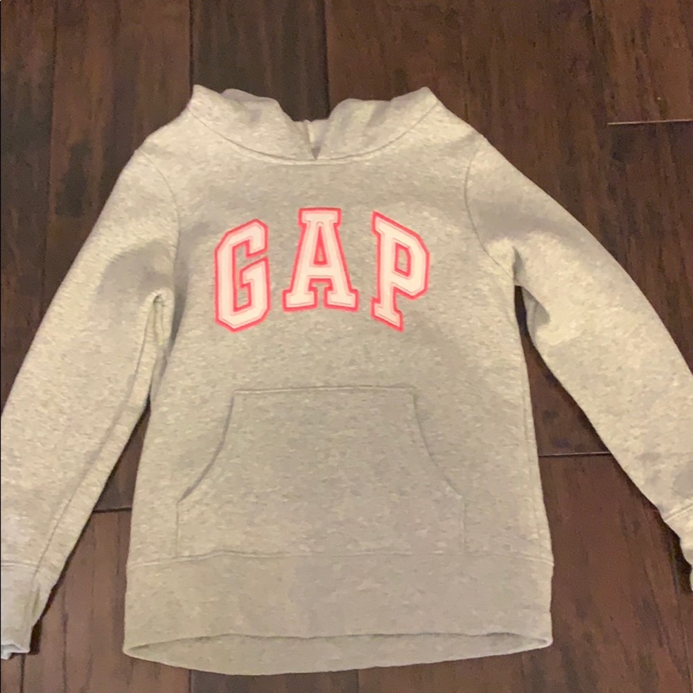 GAP sweatshirt